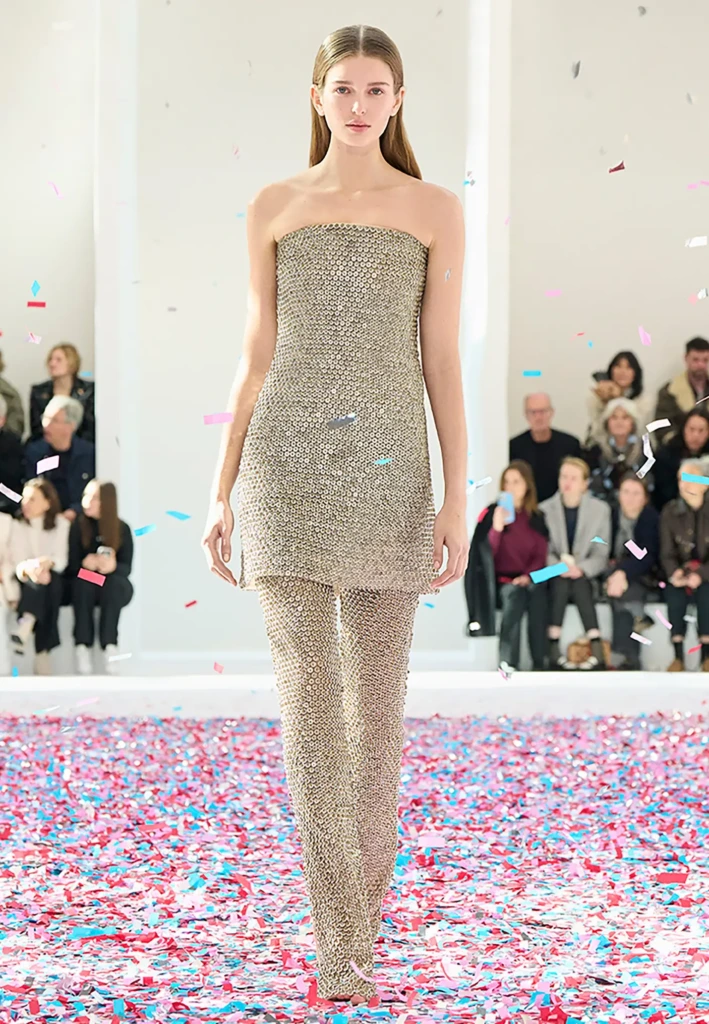 2025 Sonbahar/Kış Paris Moda Haftası Defileleri