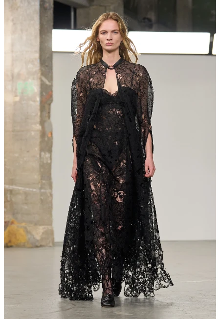 2026’nın Moda Trendi Dantel ile Romantik Stil Tüyoları