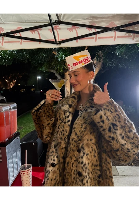 Stil Rehberi: Hailey Bieber