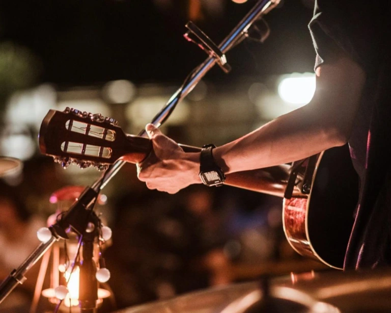 İzmir’in En İyi Canlı Müzik Mekanları