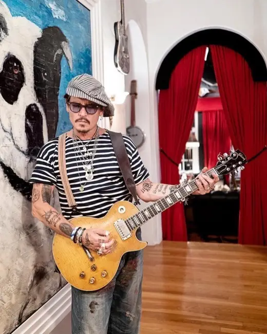 Stil Analizi: Johnny Depp