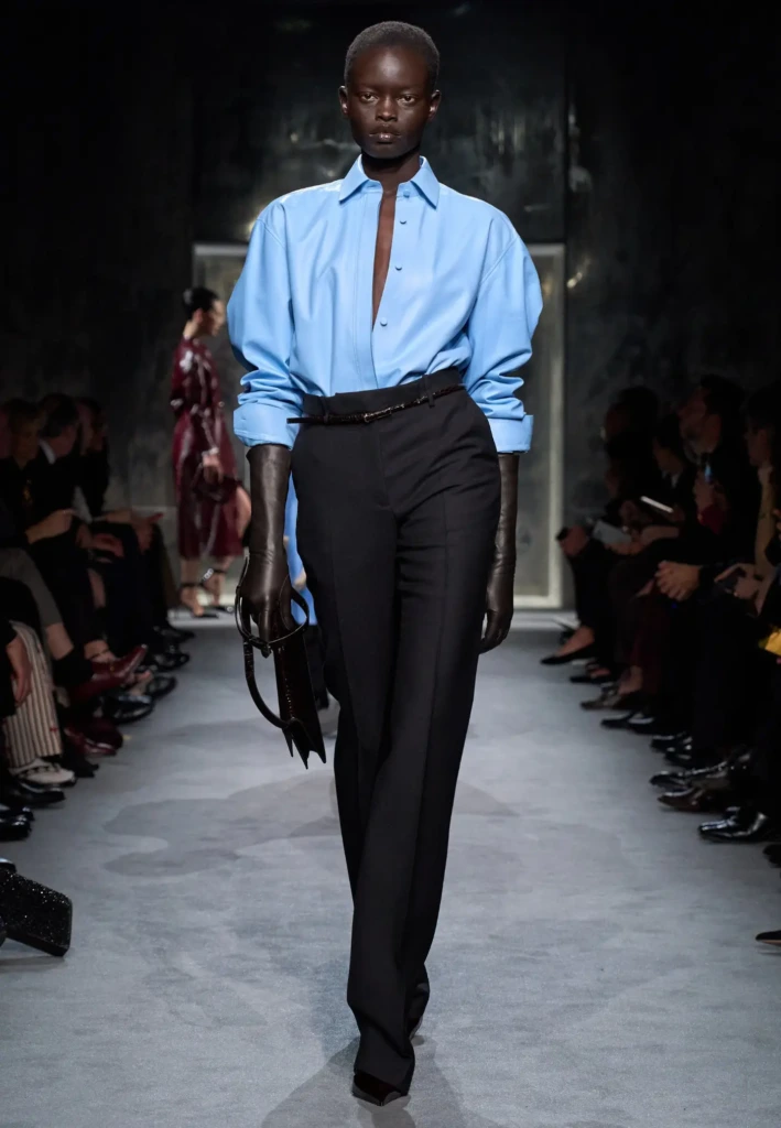 2025 Sonbahar/Kış Paris Moda Haftası Defileleri