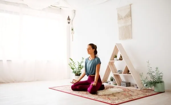 Mental dayanıklılığı artırmak için günlük meditasyon rutini.