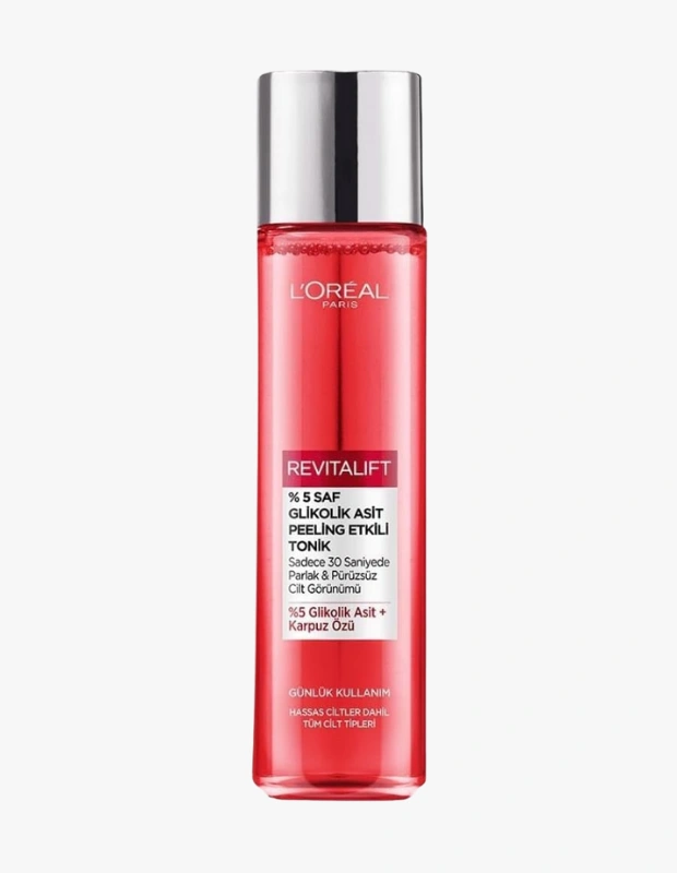 Ürün Cinsiyeti: Unisex
Ürün Tipi: Cilt Bakımı
Ürün Sezonsallığı: Dört Mevsim
Ürün Çeşidi: Peeling Tonik
Ürün Özellikleri:
%5 glikolik asit içeren Revitalift tonik, cilt yüzeyindeki ölü deri birikimini nazikçe uzaklaştırmaya yardımcı olur. Düzenli kullanımda cilt dokusunun daha pürüzsüz ve aydınlık görünmesini destekler.
Öne Çıkan Detaylar:
%5 glikolik asit içeriği
Nazik peeling etkisi
Cilt dokusunu yenilemeye yardımcı
Ev tipi kimyasal eksfoliasyon alternatifi
Kimler Kullanıyor?
Cildinde matlık ve doku eşitsizliği yaşayan, tonik adımında aktif içerik arayan kullanıcılar tarafından tercih edilir.
L’Oréal Paris Revitalift glikolik asit tonik ile cilt dokunuzu yenileyin ve daha aydınlık bir görünüm elde edin.