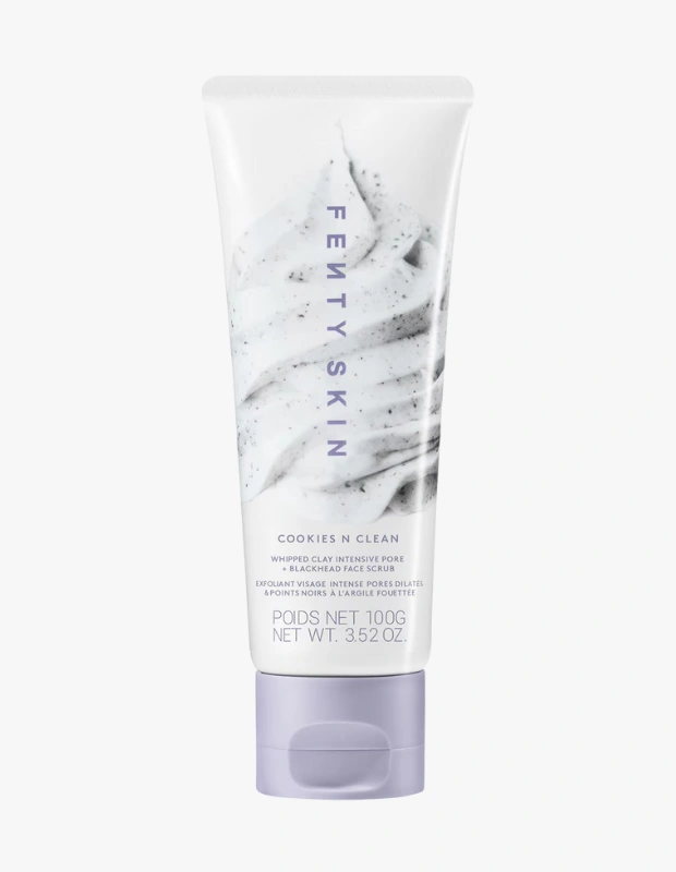 Ürün Cinsiyeti: Unisex
Ürün Tipi: Cilt Bakımı
Ürün Sezonsallığı: Dört Mevsim
Ürün Çeşidi: Fiziksel Yüz Peelingi
Ürün Özellikleri:
Fenty Skin Cookies N Clean peeling, kömür ve peeling tanecikleriyle cilt yüzeyindeki ölü deriyi ve kirleri arındırmayı hedefler. Krem bazlı yapısı sayesinde peeling etkisi sunarken ciltte kuruluk hissi yaratmadan temizleme sağlamayı amaçlar. Haftalık bakım rutininde pürüzsüzlük odaklı bir adım olarak öne çıkar.
Öne Çıkan Detaylar:
Kömür içerikli arındırıcı formül
Fiziksel peeling tanecikleri
Krem dokulu, konforlu kullanım
Haftalık bakım için uygun
Kimler Kullanıyor?
Cildinde anında pürüzsüzlük hissi arayan, fiziksel peelingleri kontrollü şekilde kullanmayı seven kullanıcılar için idealdir.
Fenty Skin Cookies N Clean peeling ile cildinizi arındırın, pürüzsüz ve temiz bir görünüm elde edin.