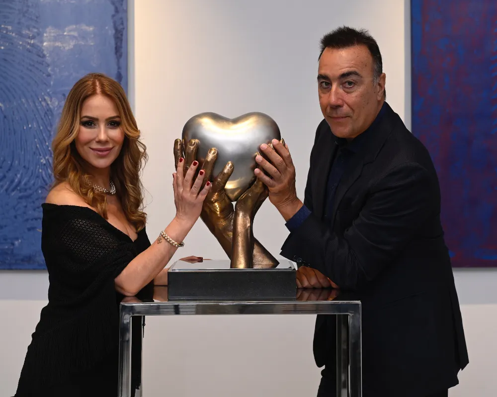 Lorenzo Quinn ve İrem Deniz ile Bronzun Ötesinde Bir Sanat Yolculuğu