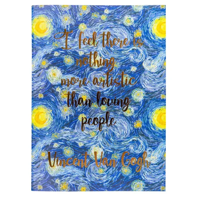 Van Gogh’un Yıldızlı Gece eserini fon alan, üzerinde “I feel there is nothing more artistic than loving people” yazılı defter.