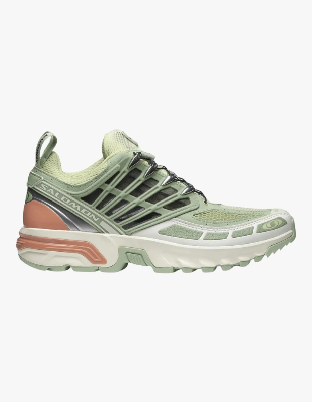 Ürün Cinsiyeti: Kadın / Erkek

Ürün Tipi: Ayakkabı

Ürün Sezonsallığı: Dört Mevsim

Ürün Çeşidi: Teknik Sneaker

Ürün Özellikleri:
Salomon ACS Pro, teknik outdoor DNA’sını şehir stiline taşıyan güçlü bir sneaker modelidir. Yüksek stabilite ve dayanıklılık sunan yapısıyla dikkat çeker.

Öne Çıkan Detaylar:

Advanced Chassis System™ (ACS)

Yüksek zemin tutuşu

Teknik ve futuristik tasarım

Outdoor–şehir hibrit kullanıma uygun

Kimler Kullanıyor?
Teknik estetiği ve performans detaylarını günlük stile dahil edenler.

Salomon ACS Pro sneaker ile teknik performansı şehir stiline taşıyın.