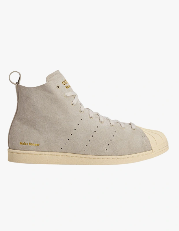 Ürün Cinsiyeti: Kadın

Ürün Tipi: Ayakkabı

Ürün Sezonsallığı: Dört Mevsim

Ürün Çeşidi: Sneaker

Ürün Özellikleri:
Adidas Superstar HI, ikonik burun tasarımını yüksek bilekli formda sunarak klasik sneaker estetiğini daha güçlü bir silüete taşır.

Öne Çıkan Detaylar:

Yüksek bilekli Superstar formu

İkonik kauçuk burun

Retro spor mirası

Günlük ve sokak stiline uygun

Kimler Kullanıyor?
Klasik Adidas stilini modern dokunuşlarla tercih edenler.

Adidas Superstar HI kadın sneaker ile ikonik spor stilini yeniden keşfedin.