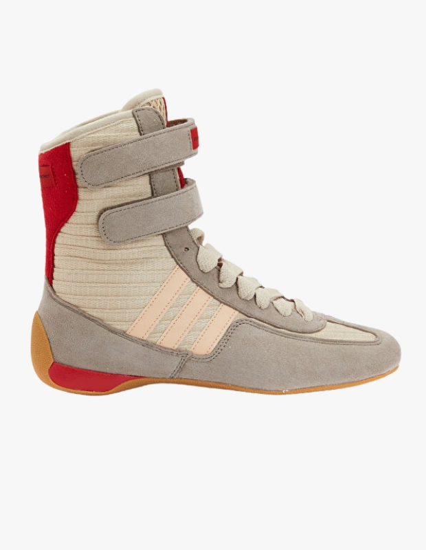 Ürün Cinsiyeti: Kadın

Ürün Tipi: Ayakkabı

Ürün Sezonsallığı: Dört Mevsim

Ürün Çeşidi: Sneaker

Ürün Özellikleri:
Rasant sneaker, Adidas’ın sportif mirasını Stella McCartney’nin sofistike ve çevre dostu yaklaşımıyla yeniden yorumlar.

Öne Çıkan Detaylar:

Minimal ve akıcı silüet

Sürdürülebilir malzeme kullanımı

Günlük stile uyumlu sportif tasarım

Hafif ve rahat yapı

Kimler Kullanıyor?
Modern, aktif ve bilinçli stil tercih eden kadınlar.

Adidas by Stella McCartney Rasant kadın sneaker ile modern ve fonksiyonel bir stil oluşturun.