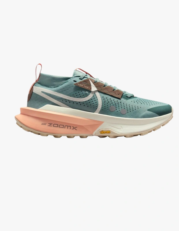Ürün Cinsiyeti: Kadın

Ürün Tipi: Ayakkabı

Ürün Sezonsallığı: Dört Mevsim

Ürün Çeşidi: Outdoor / Trail Koşu Ayakkabısı

Ürün Özellikleri:
Nike Zegama 2, zorlu arazi koşulları için geliştirilen performans odaklı bir trail koşu ayakkabısıdır. Güçlü taban yapısı ve destekleyici formu ile uzun mesafelerde konfor sunar.

Öne Çıkan Detaylar:

Yüksek tutuş sağlayan dış taban

Darbe emici ve stabil orta taban

Outdoor koşullara uygun dayanıklı yapı

Teknik ve modern Nike tasarımı

Kimler Kullanıyor?
Trail koşu ve outdoor performansına odaklanan aktif sporcular.

Nike Zegama 2 kadın spor ayakkabısı ile zorlu arazilerde maksimum performans ve konfor elde edin.