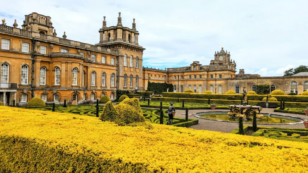 Blenheim Sarayı – İngiltere UNESCO Dünya Mirası, Barok mimari ve tarihi bahçeler