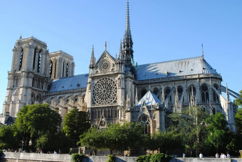 Reims Notre Dame Katedrali – Fransa UNESCO Dünya Mirası, Gotik mimarisi ve kralların taç giyme törenleriyle ünlü katedral