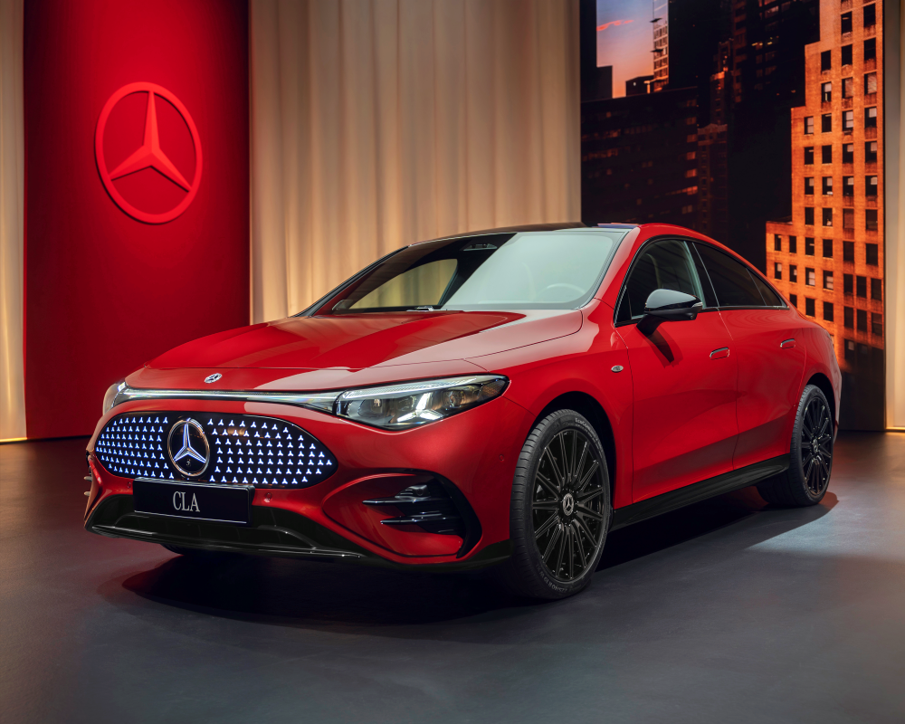 Yeni Elektrikli Mercedes-Benz CLA: Akıllı Lüksün Yeni Yüzü