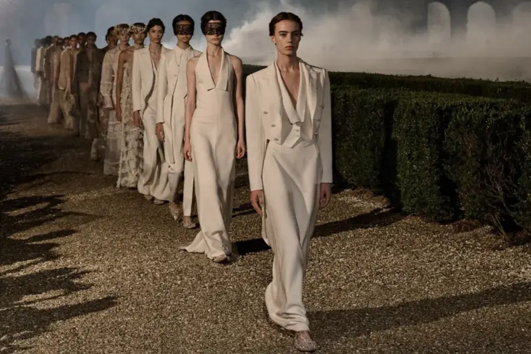2026 İlkbahar/Yaz Paris Moda Haftası Takvimi