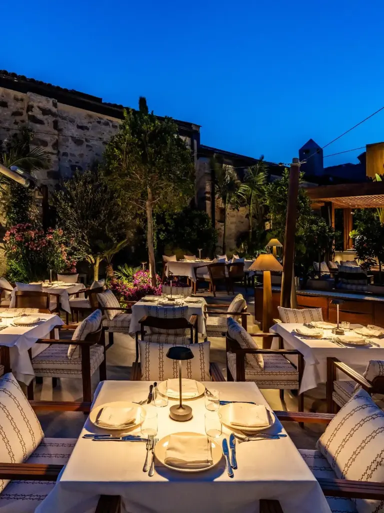 Karma: Bodrum'un Kalbinde Sessiz Bir Lezzet Devrimi