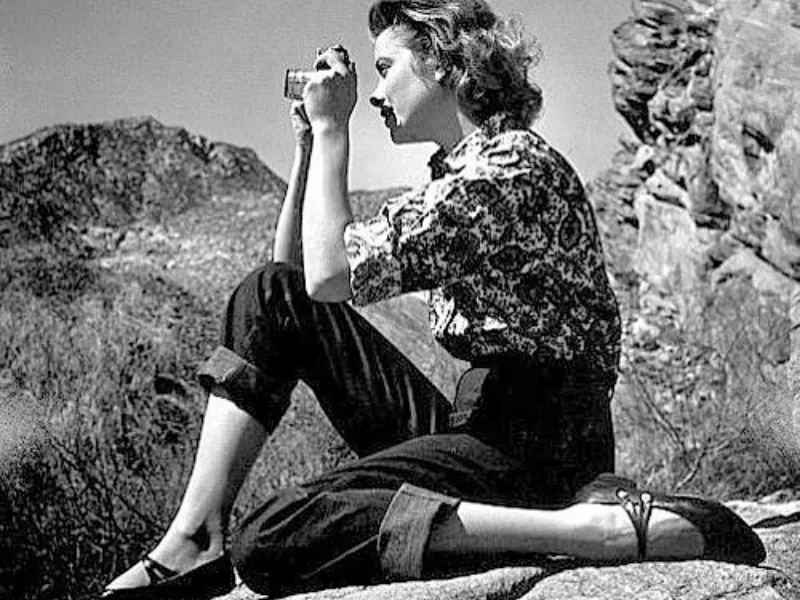 Hollywood yıldızı ve Monako Prensesi doğada fotoğraf çekerken