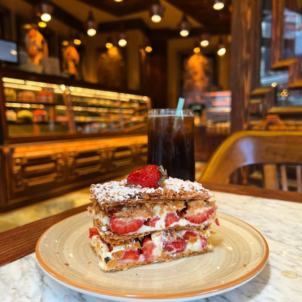 Cheesecake, Kruvasan, Tiramisu: Kadıköy’ün En İyi Tatlı Mekânları