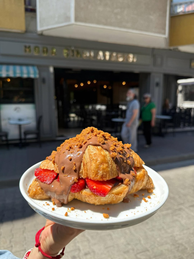 Cheesecake, Kruvasan, Tiramisu: Kadıköy’ün En İyi Tatlı Mekânları