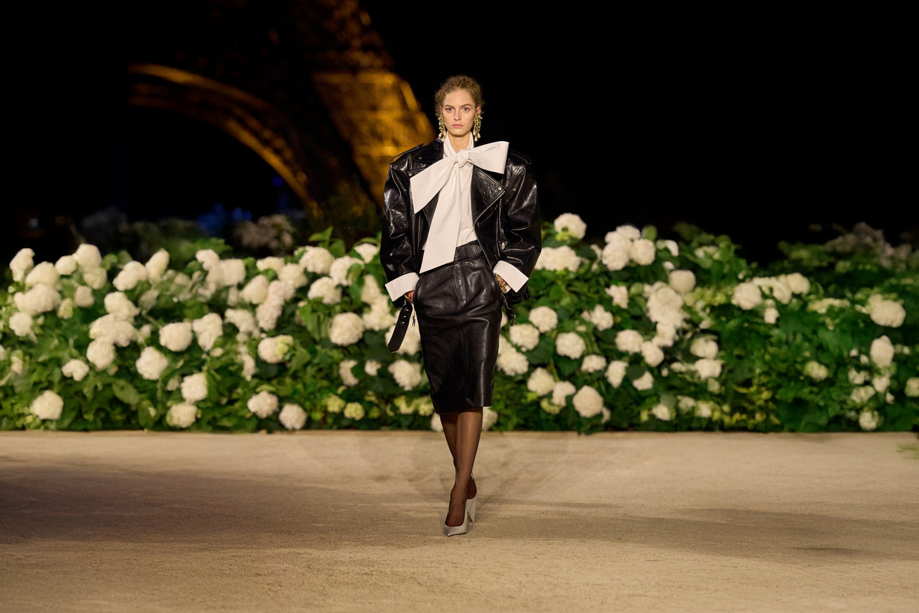 2026 İlkbahar-Yaz Paris Moda Haftası Defileleri Başladı