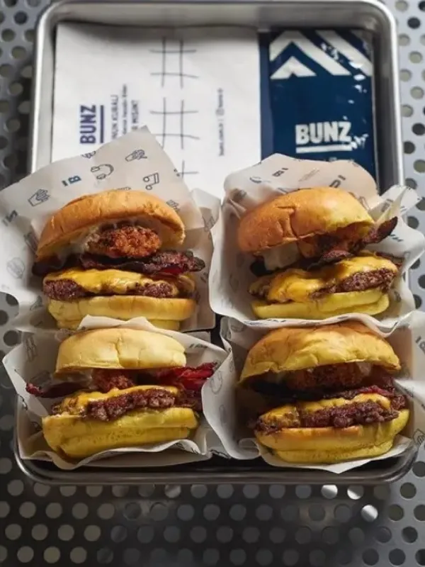 Bunz hamburger sunumu