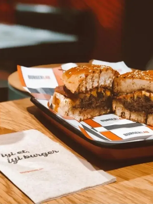 Burger Lab - hamburger fotoğrafı