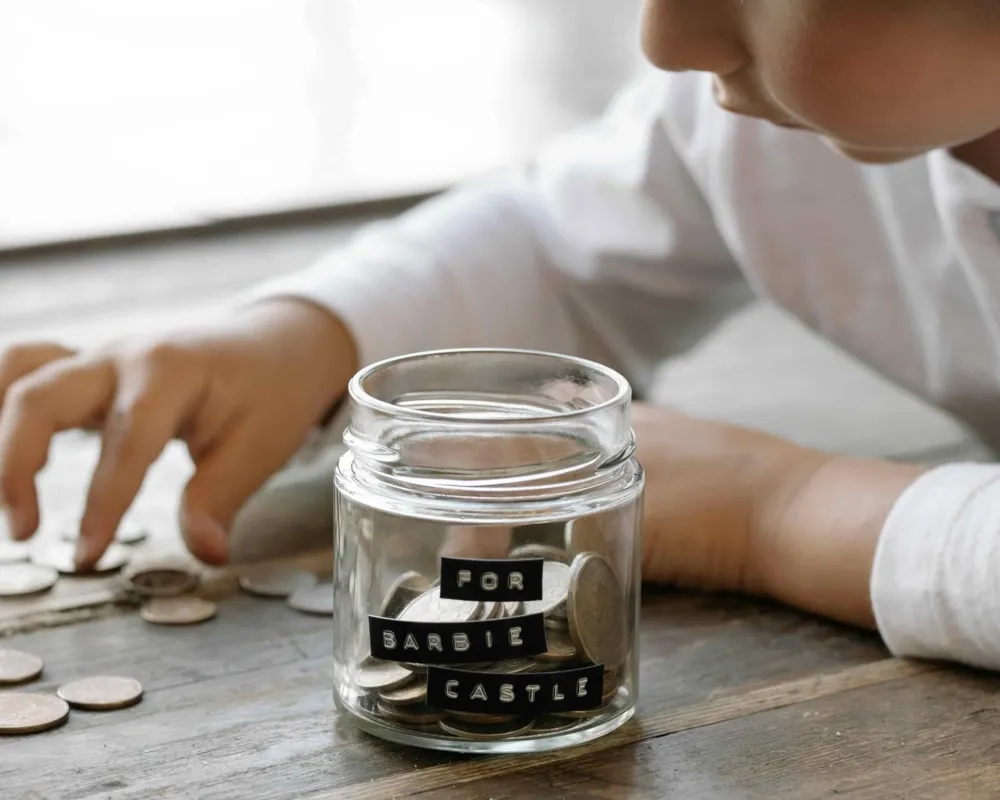 Harçlık Yönetimi 101: Çocuğunuza Bütçe Yapmayı Öğretmenin Eğlenceli Yolları