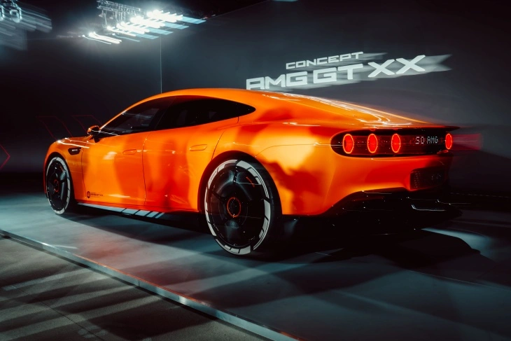 Mercedes-AMG CONCEPT GT XX: Performansın Yeni Boyutu