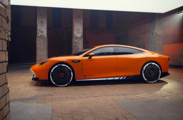 Mercedes-AMG CONCEPT GT XX: Performansın Yeni Boyutu