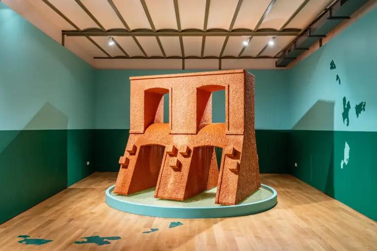OGGUSTO Sanat Editörü Seçti: Bienal İzlenimleri ve Dikkat Çekenler