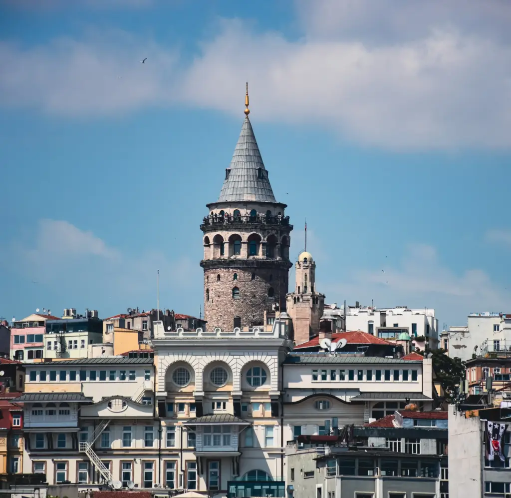 İki Kıta, Bin Hikâye: İstanbul’da Gezilecek Yerler Rehberi
