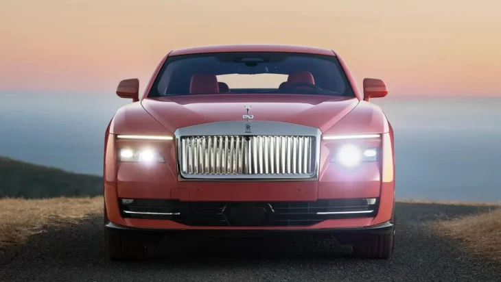 elektrikli Rolls Royce Spectre