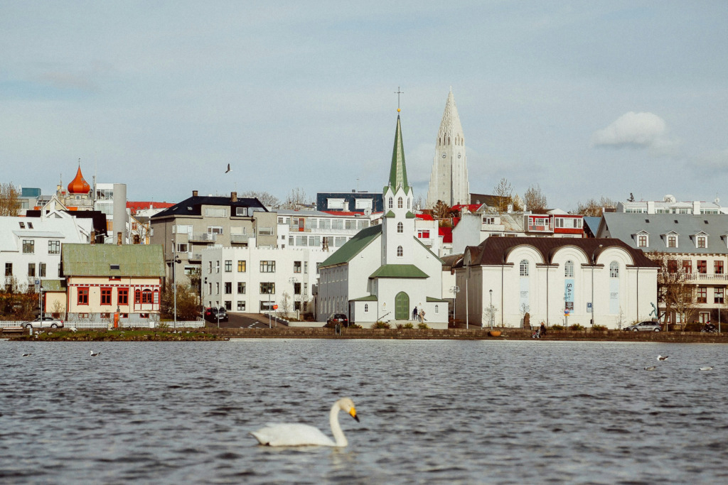 Reykjavik evleri ve kliseleleri