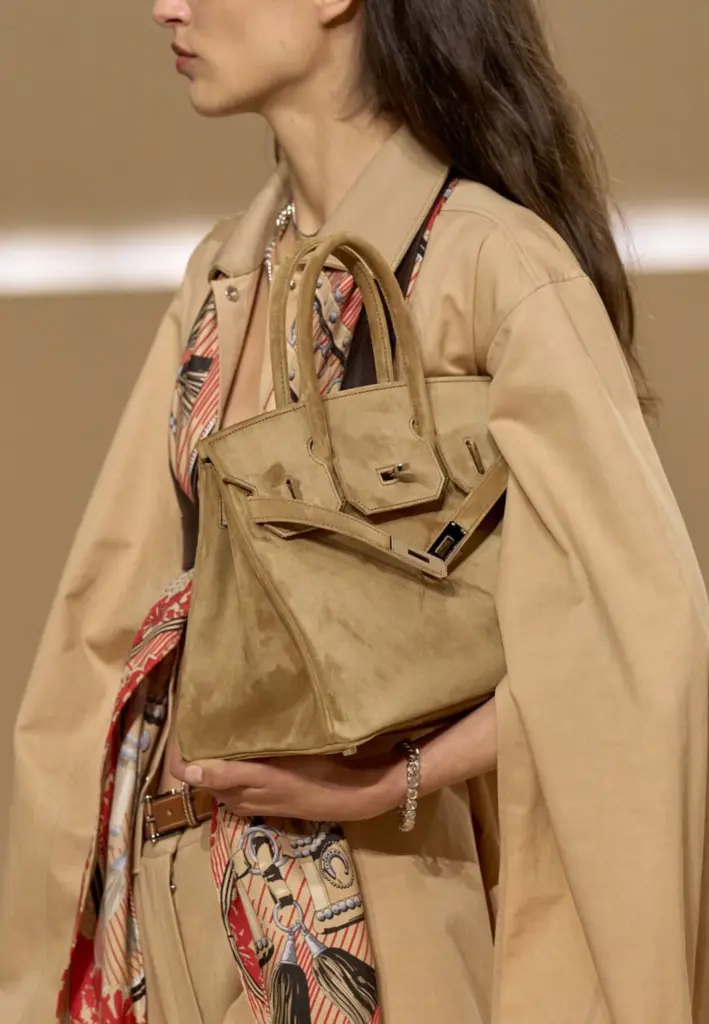 hermes ilkbahar-yaz 2026 defilesinden Birkin 30 Veau Doblis çanta