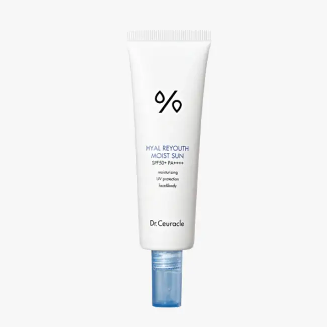 Ürün Cinsiyeti: Unisex
Ürün Tipi: Güneş Bakımı
Ürün Sezonsallığı: Dört Mevsim
Ürün Çeşidi: Güneş Kremi
Ürün Özellikleri:
Dr. Ceuracle Hyal Reyouth Moist Sun, hyaluronik asit odaklı formülüyle cildi güneşten korurken aynı zamanda nemlendirmeyi amaçlar. Kremsi ama hafif dokusu ciltte beyaz iz bırakmadan yayılır. Günlük kullanımda konforlu bir güneş koruyucu adımı sunar.
Öne Çıkan Detaylar:
SPF50+ geniş spektrum koruma
Hyaluronik asit destekli nem
Beyaz iz bırakmayan doku
Günlük kullanıma uygun
Kimler Kullanıyor?
Güneş korumasında nem konforunu ön planda tutan, krem dokulu ürünleri tercih eden kullanıcılar için uygundur.
Dr. Ceuracle Hyal Reyouth Sun ile cildinizi nemlendirerek güneşten koruyun.