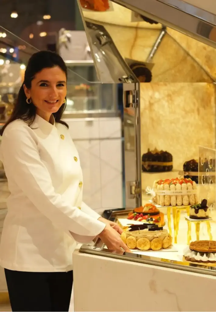 Five O'Clock'un yaratıcı pasta şefi Sinem Ekşioğlu
