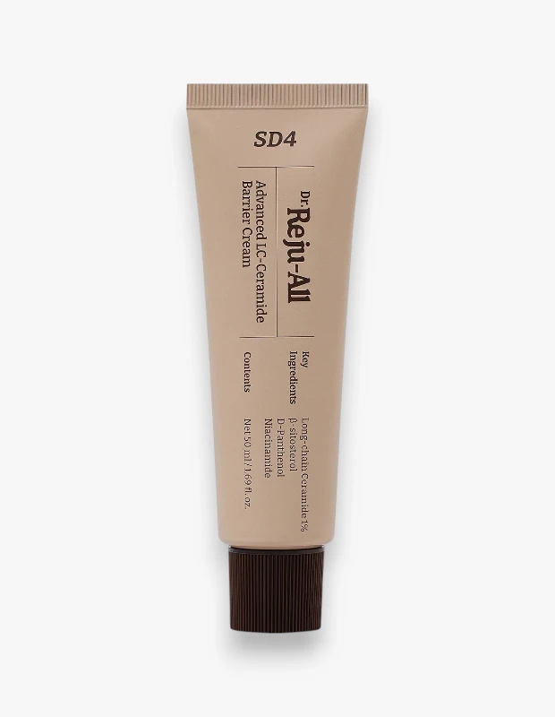 Açık bej rengi, kahverengi kapaklı Dr. Reju-All Advanced LC-Ceramide Bariyer Kremi tüpü, üzerinde ürün adı, 50 ml net içerik bilgisi ve seramid, niasinamid gibi anahtar bileşenlerin listesi açıkça görülüyor.