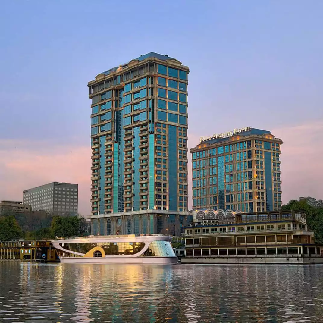 Four Seasons Hotel Cairo at the First Residence dış cephesi.