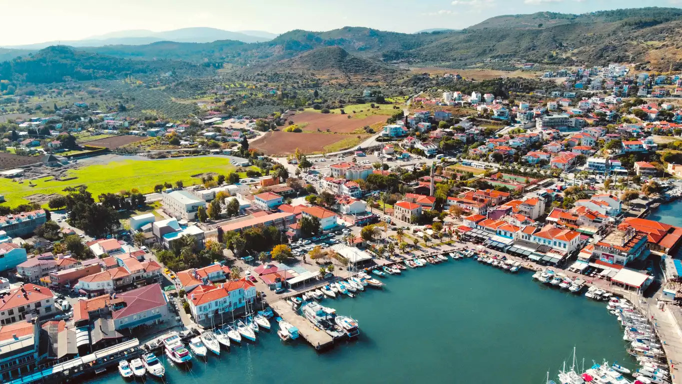 Urla karavan rotası bağ yolları, sahil durakları ve yavaş seyahat