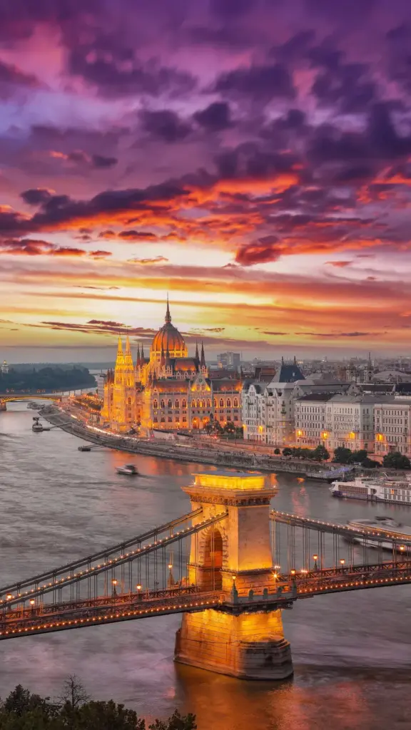Solo Travel Neden Popüler? En Güvenli Şehirler ve Rotalar