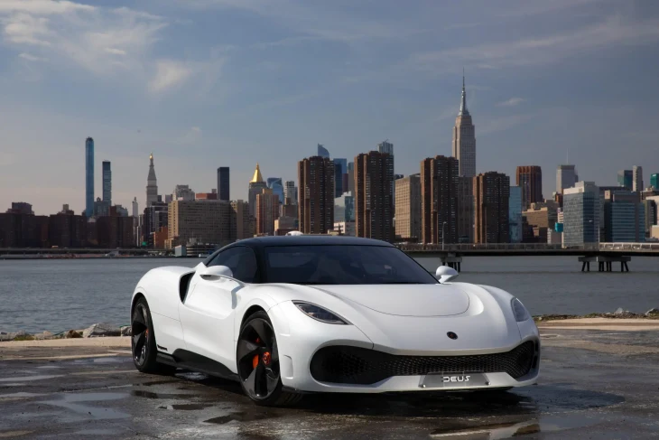 Deus Vayanne elektrikli süper otomobil prototip modeli dış görünüş
