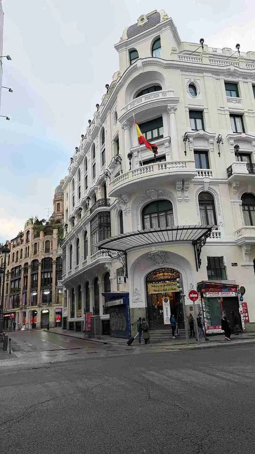 Madrid Seyahat Rehberi: Oyuncu Aslı İnandık’ın Önerileriyle