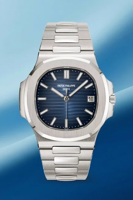 Patek Philippe Nautilus, Gerald Genta tasarım, mavi kadranlı, beyaz altın erkek kol saati, Ref. 5811