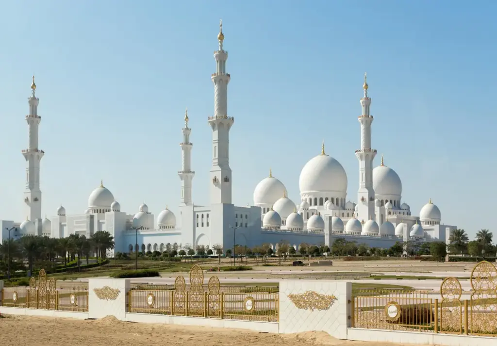 Şeyh Zayed Ulu Camii nerede