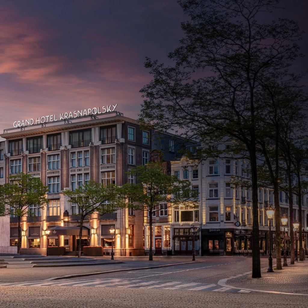 Anantara Grand Hotel Krasnapolsky, dış cephe görüntüsü