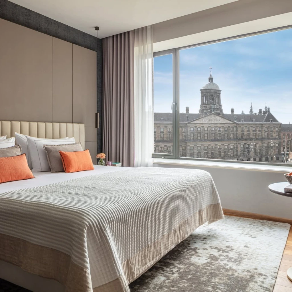 Anantara Grand Hotel Krasnapolsky, yatak odası