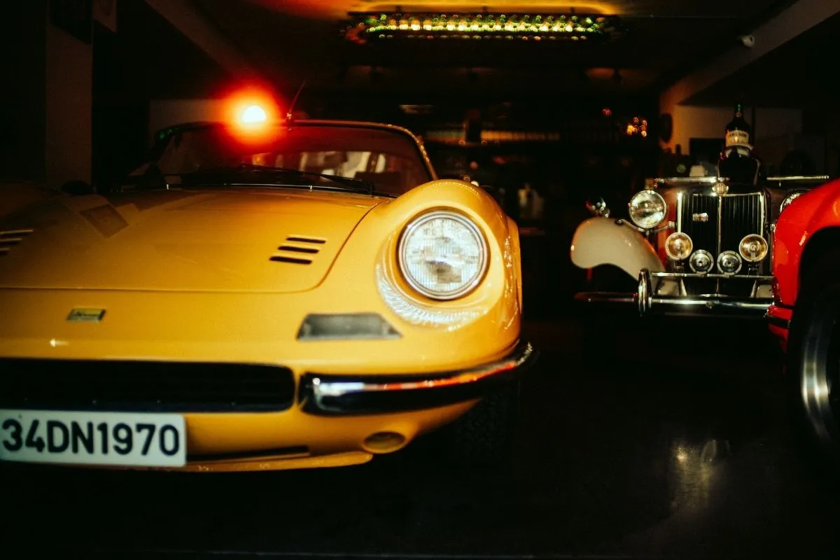 Zamanın Rengi "Sarı": Aydın Mutluyazar’ın Ferrari Dino 246 GT ile Hikâyesi