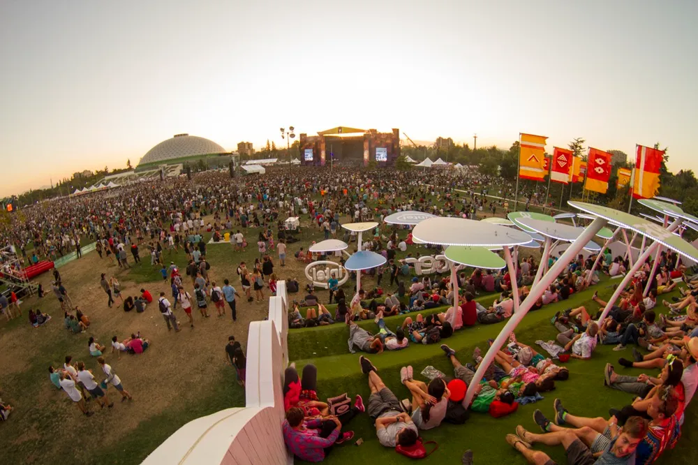 Şili’de O’Higgins Park’ta düzenlenen Lollapalooza 2017 festivalinin ana sahnesinin panoramik görünümü
