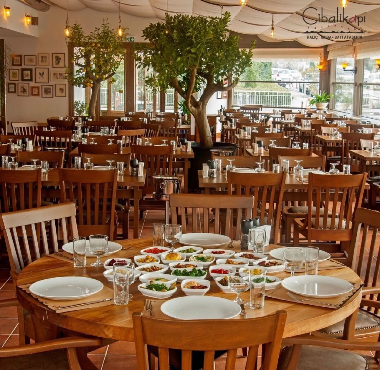 Cibali Kapı Balıkçısı iç salon