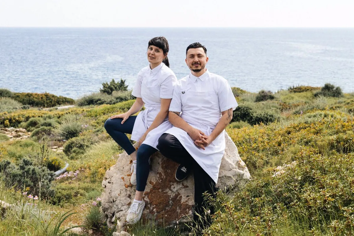 Şakir Aksu &amp; Ceren Aksu Dikenci – Şeflerin Lezzet Rotaları
